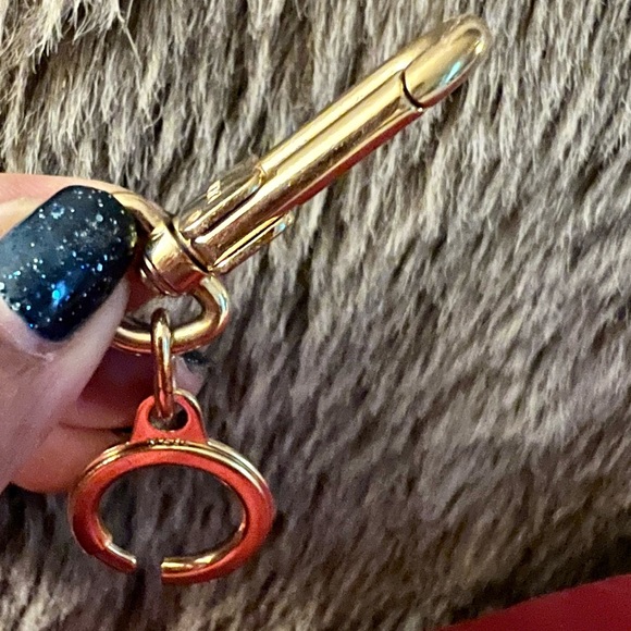 👑✅PRICE FIRM✅NO OFFERS👑AUTHENTIC Louis Vuitton Anneau Key Cles Gold Holder - Picture 7 of 13